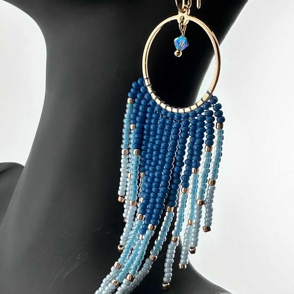 Elegant Ombre Blue Beaded Earrings - Picture 14 of 15